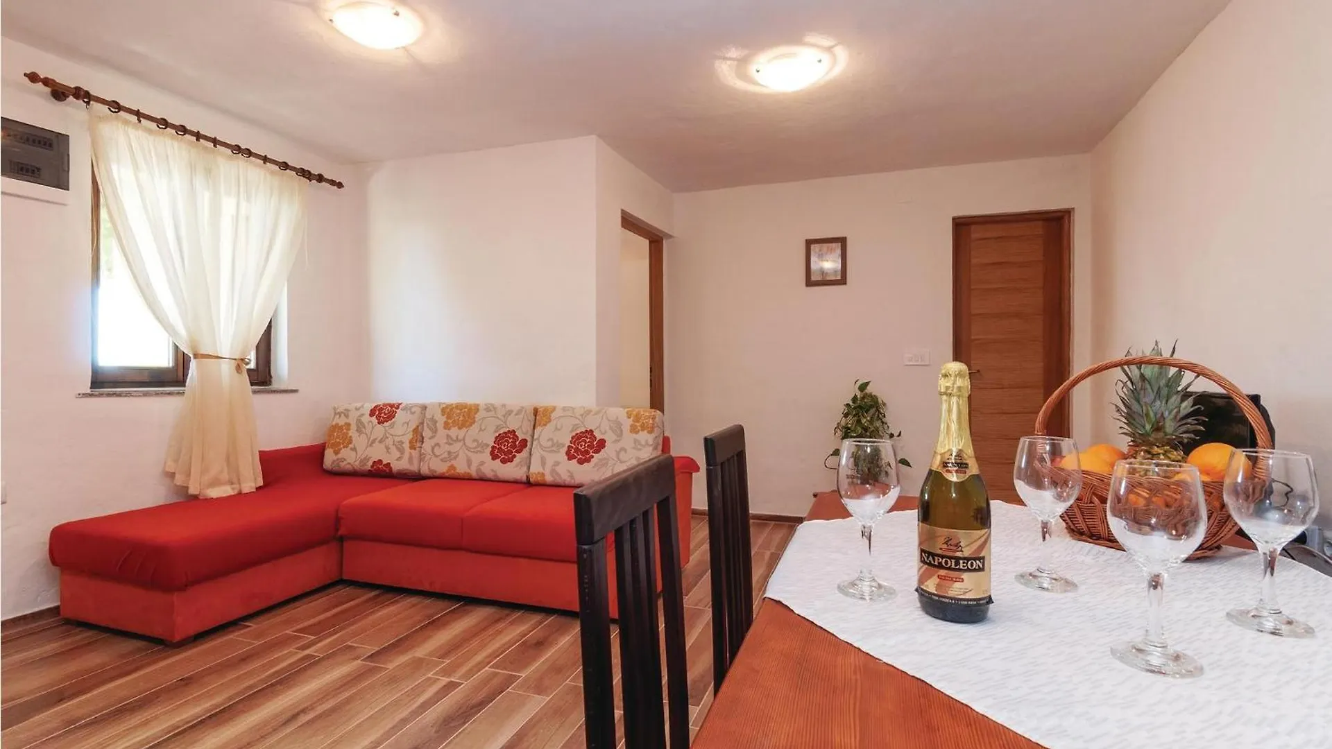 Cozy Apartment In Maslenica With Wifi
